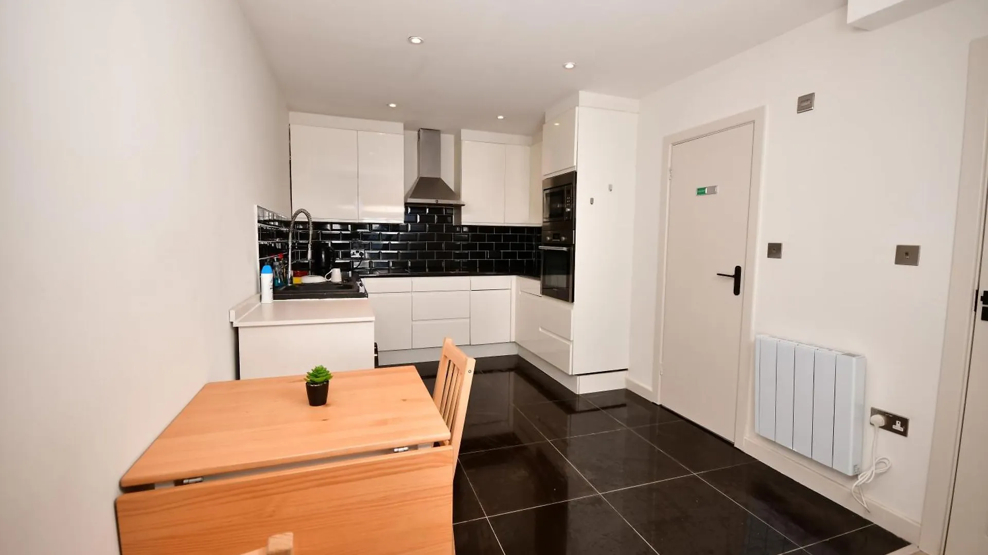 Morden Stratford Room 2 With Shared Bathroom London United Kingdom